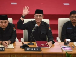 Suara Ketua KPU Bergetar saat Bacakan Pemenang Pilpres 2024